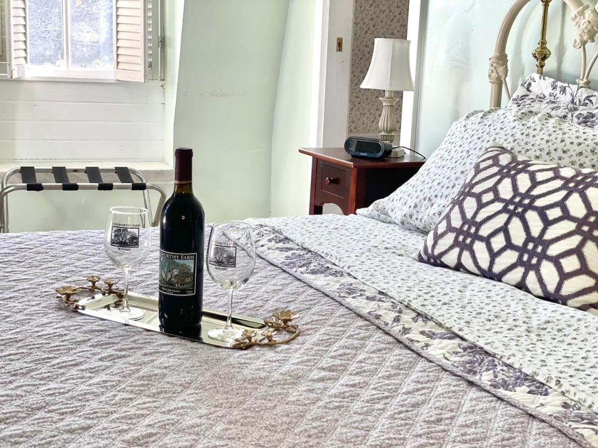 The Langworthy Inn & Winery Westerly Chambre photo
